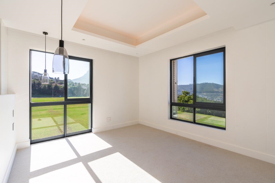 2 Bedroom Property for Sale in Oranjezicht Western Cape